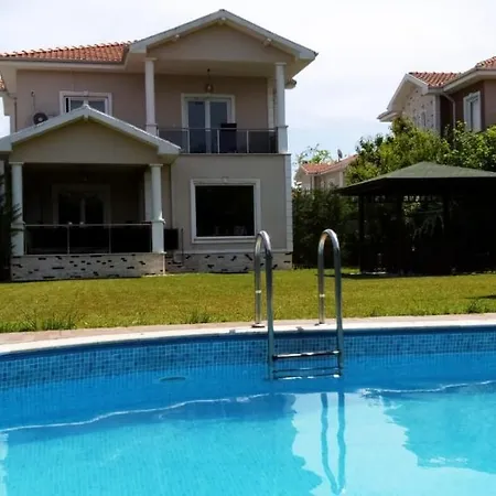 Joure Villa Sapanca Vila *